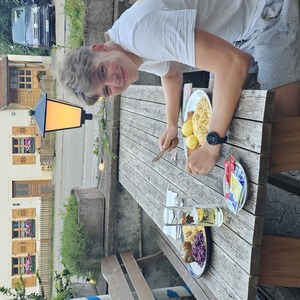 Special Omi treat: Spätzle and meat